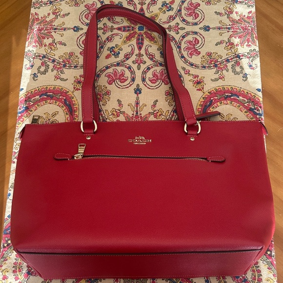 Coach purse - Picture 1 of 4